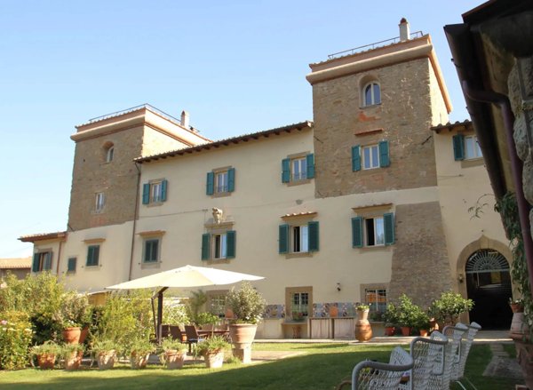 villa in vendita a Londa in zona Rata