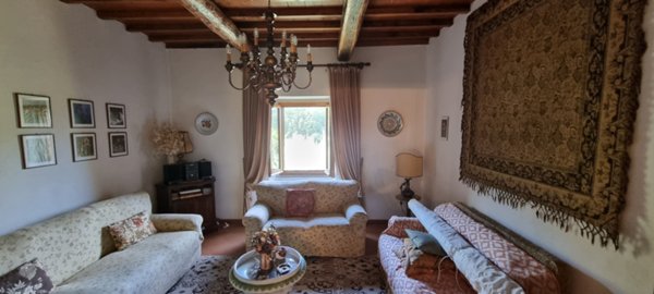 appartamento in vendita a Londa in zona Rincine