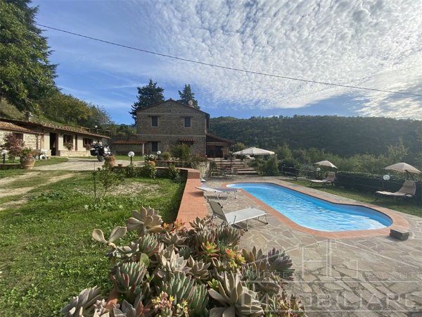 casa indipendente in vendita a Londa