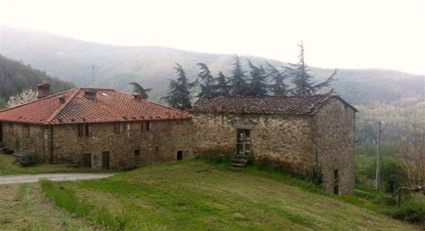 casale in vendita a Londa