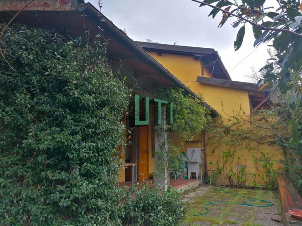 appartamento in vendita a Londa in zona Rata