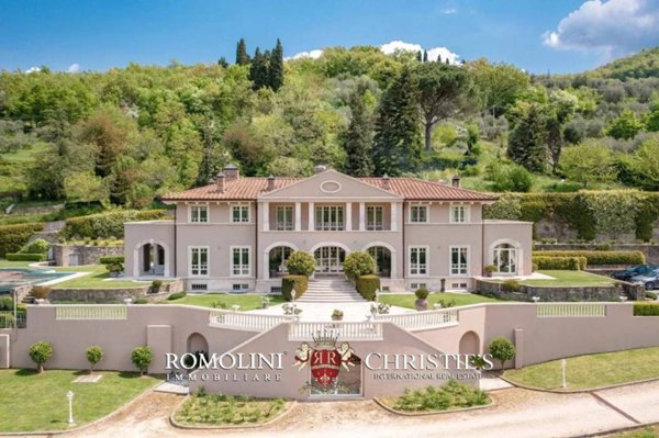 villa in vendita a Londa