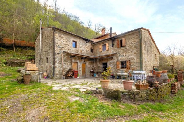 casa indipendente in vendita a Londa