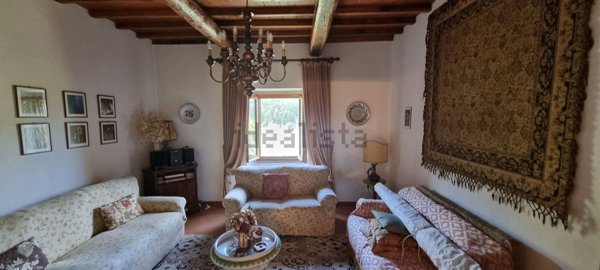 appartamento in vendita a Londa in zona Fornace