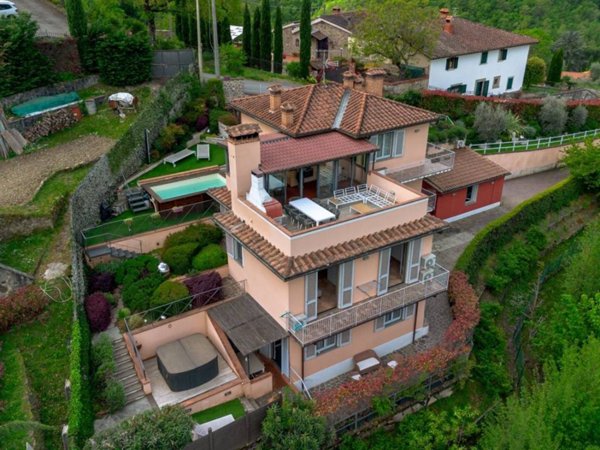 casa indipendente in vendita a Londa