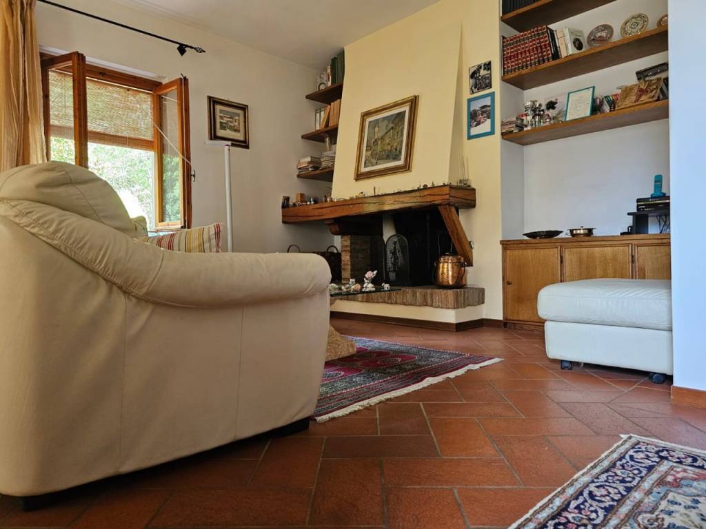 casa indipendente in vendita a Londa
