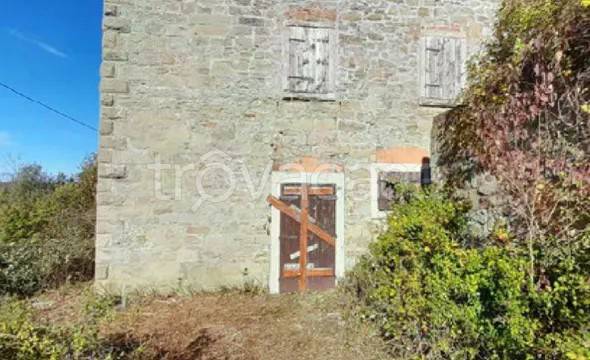 appartamento in vendita a Londa in zona Rata