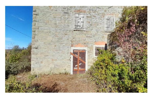 appartamento in vendita a Londa in zona Rata