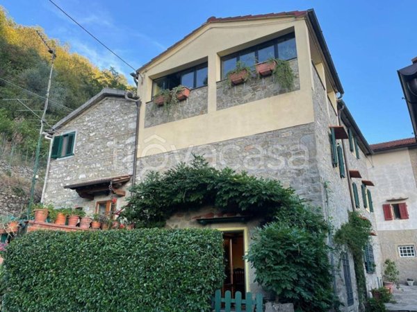 casa indipendente in vendita a Londa