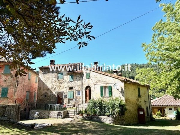 casa indipendente in vendita a Marradi in zona Crespino