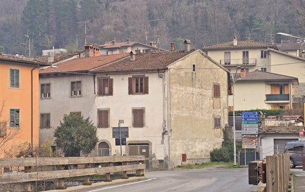 casa indipendente in vendita a Marradi in zona Biforco