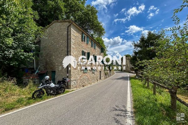 casa indipendente in vendita a Marradi