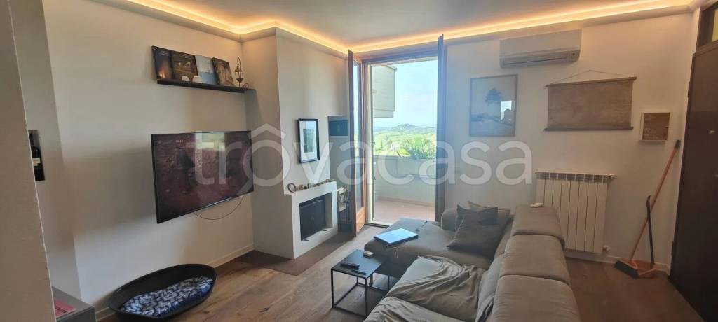 appartamento in vendita a Montaione in zona Mura