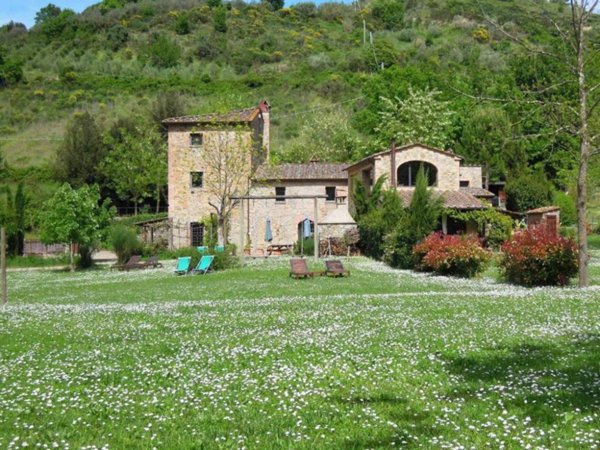 casa indipendente in vendita a Montaione