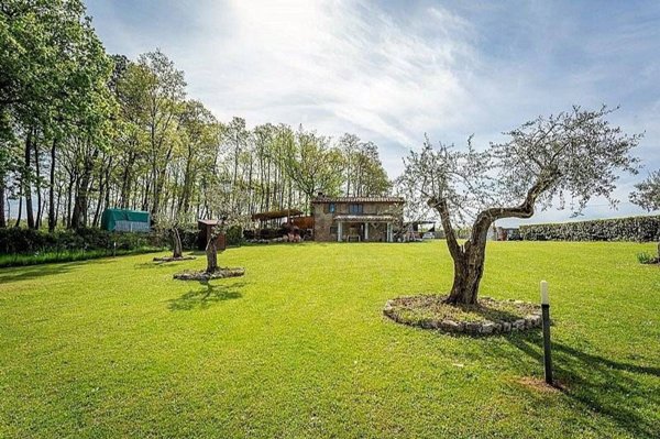 casale in vendita a Montaione in zona Castelfalfi