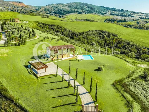 casa indipendente in vendita a Montaione in zona Castelfalfi