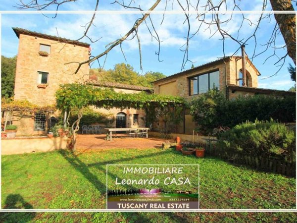casa indipendente in vendita a Montaione in zona Castelfalfi