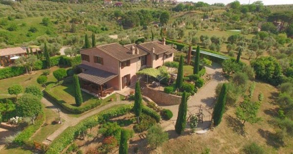 casa indipendente in vendita a Montaione in zona Alberi