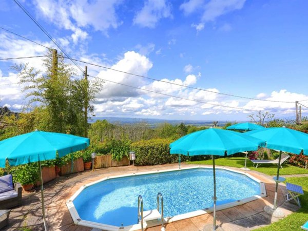 casa indipendente in vendita a Montaione in zona Castelfalfi