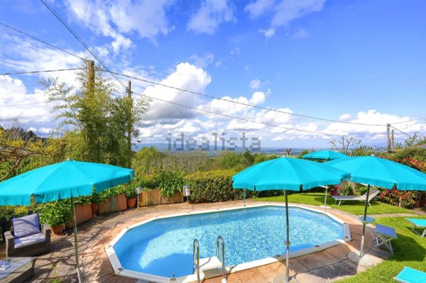 esavano in vendita a Montaione in zona San Vivaldo