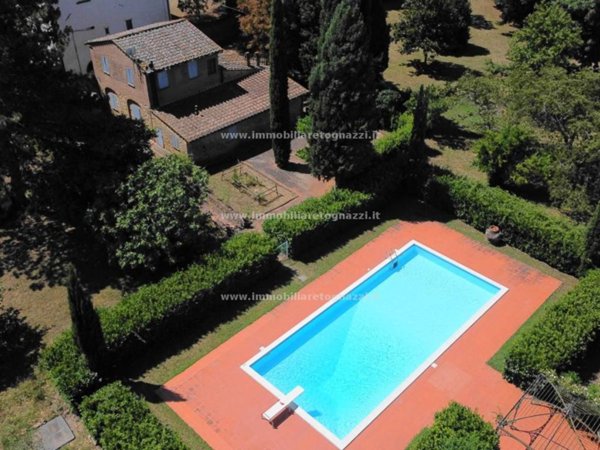 casa indipendente in vendita a Montaione in zona Castelfalfi