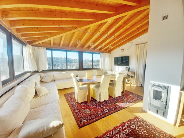 casa indipendente in vendita a Montaione