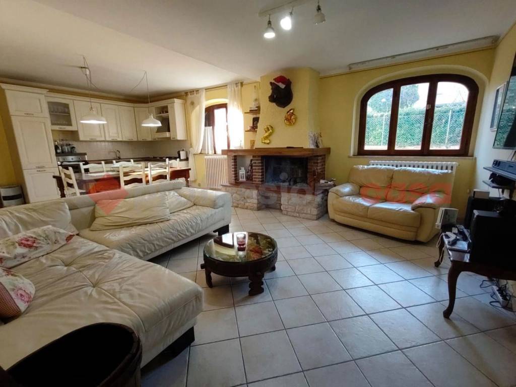 casa indipendente in vendita a Montaione