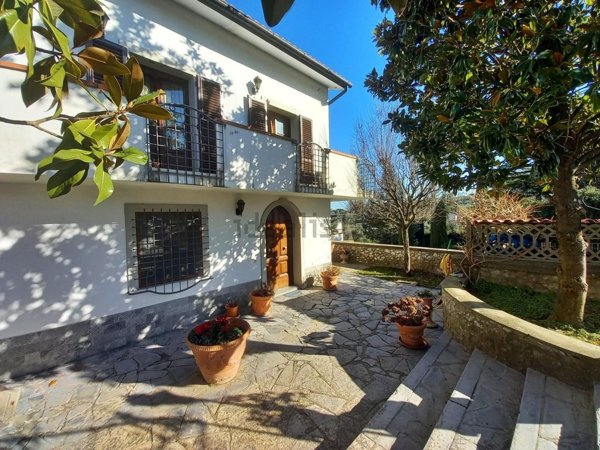 casa indipendente in vendita a Montaione