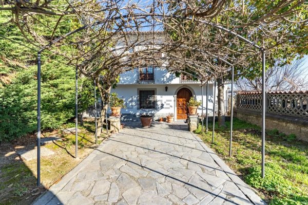 casa indipendente in vendita a Montaione