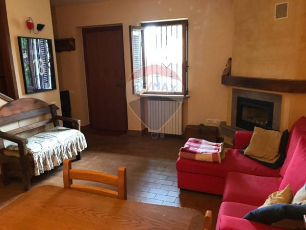 casa indipendente in vendita a Montaione in zona Castelfalfi