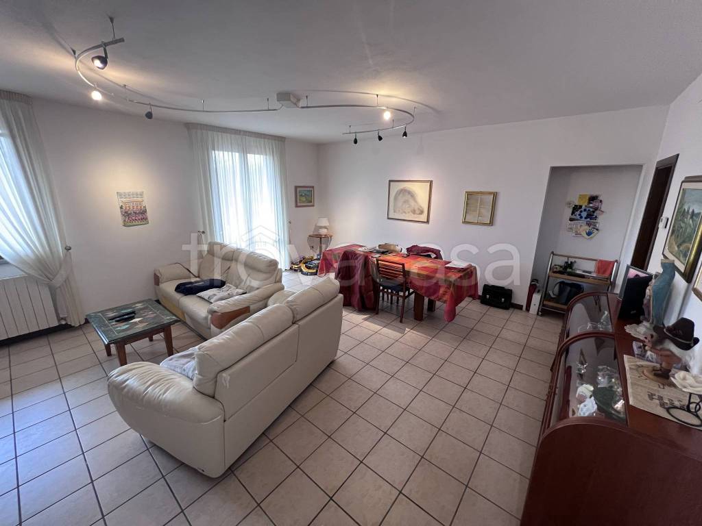 casa indipendente in vendita a Montaione