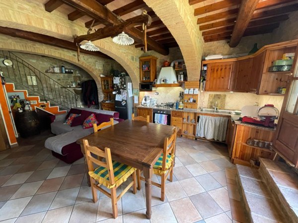 casa indipendente in vendita a Montaione