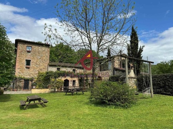 casa indipendente in vendita a Montaione