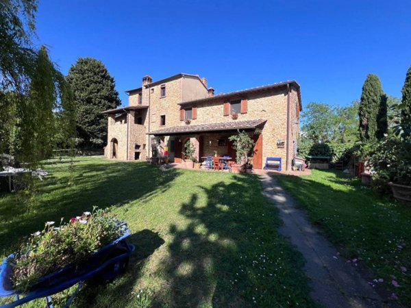 casa indipendente in vendita a Montaione