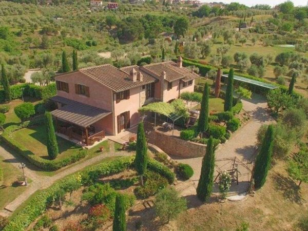 casa indipendente in vendita a Montaione