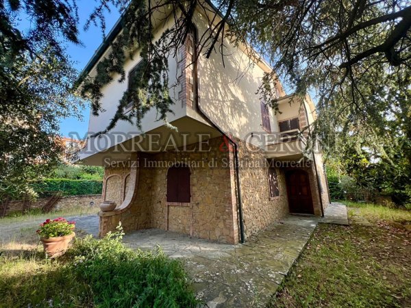 casa indipendente in vendita a Montaione