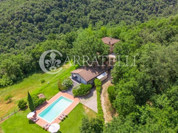 casa indipendente in vendita a Montaione in zona Castelfalfi