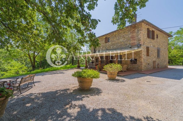 casa indipendente in vendita a Montaione in zona Castelfalfi