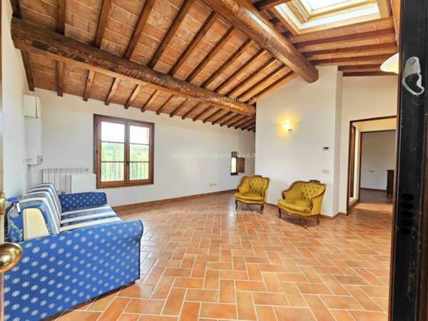 appartamento in vendita a Montaione in zona Mura