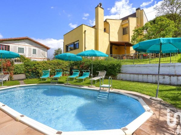 casa indipendente in vendita a Montaione in zona Castelfalfi