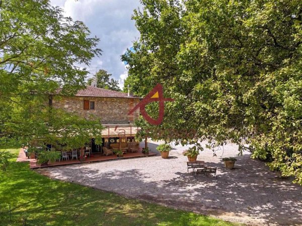casa indipendente in vendita a Montaione