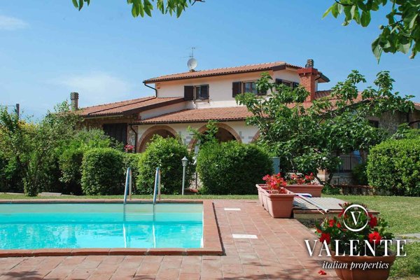 casa indipendente in vendita a Montaione