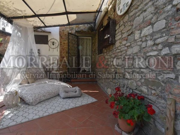 casa indipendente in vendita a Montaione