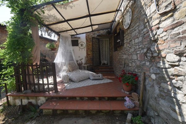 casa indipendente in vendita a Montaione