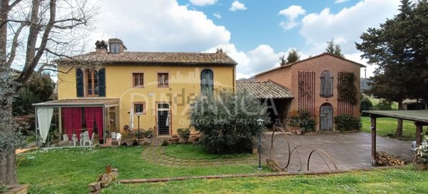 casa indipendente in vendita a Montaione