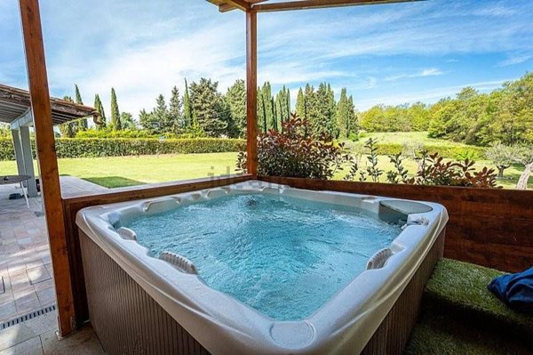 casa indipendente in vendita a Montaione