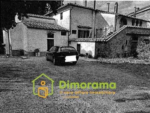 appartamento in vendita a Montaione in zona Palagio