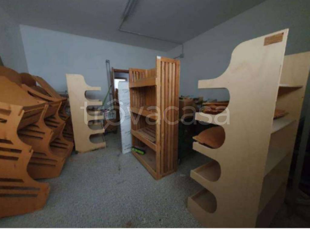negozio in vendita a Montaione