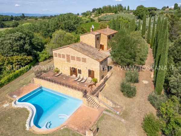 casa indipendente in vendita a Montaione