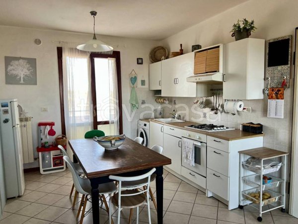 appartamento in vendita a Montaione in zona Mura